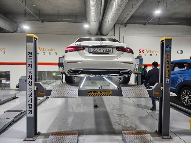 Mercedes-Benz E-Class 2021 — inspection photo 2