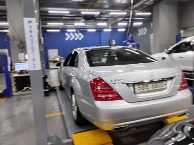 Mercedes-Benz S-Class 2010 — inspection photo 2