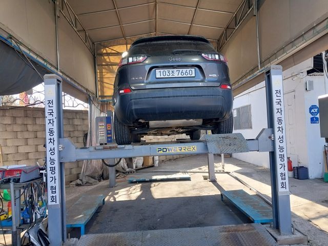 Jeep Cherokee 2019 — inspection photo 2