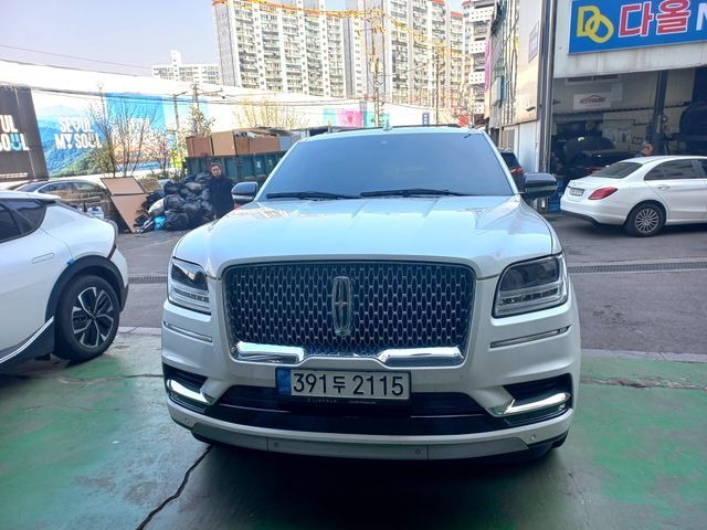 Lincoln Navigator 2021 — inspection photo 1